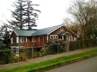 818 Glasgow Ave, Astoria, OR 97103