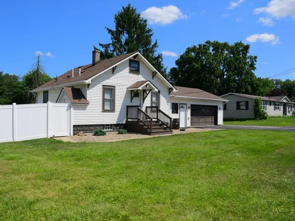 2924 Mercer Rd, New Castle, PA 16105