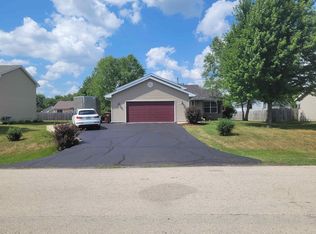 5661 Reidenbach Rd, South Beloit, IL 61080