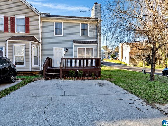 2nd image of 814 Jamestown Manor Park