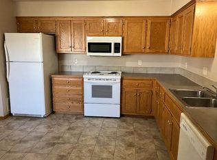 3443 Morning Dove Cir, Lawrence, KS 66049