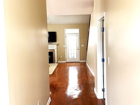 2nd image of 1305 Leisure Lake Dr