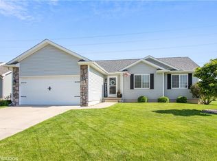 3012 SE Stone Ridge St, Grimes, IA 50111