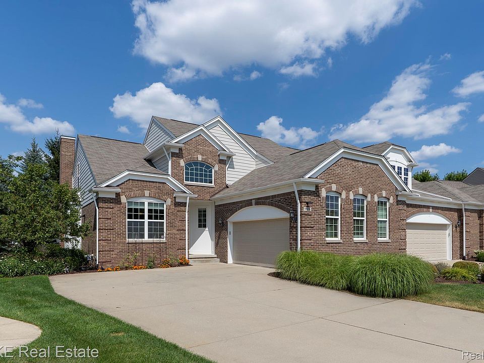 1st image of 48876 Rainbow Ln N