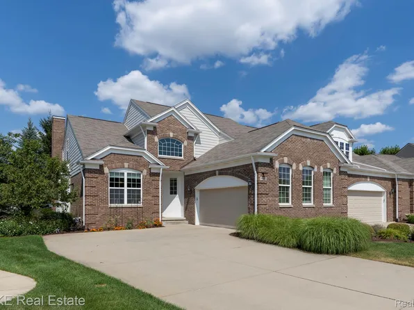 48876 Rainbow Ln N, Northville, MI 48168