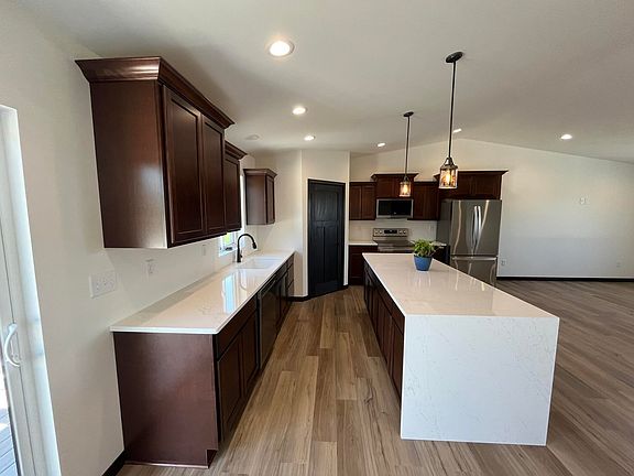 5th image of 1127 NE 34th Ave