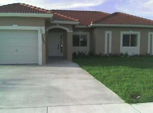 5262 SW 164th Pl, Miami, FL 33185