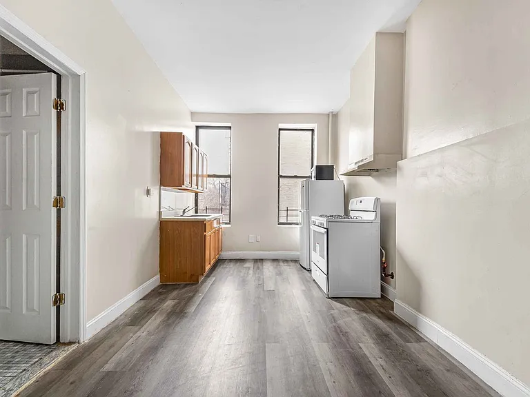 1501 Broadway #3R — Photo 2