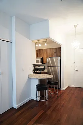 Rented by Renetta Real Estate | media 60