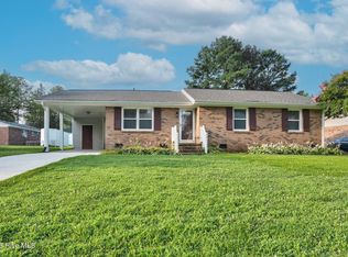 801 Lincoln Dr, Rocky Mount, NC 27801