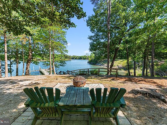 2nd image of 69 Eagles Nest Ln