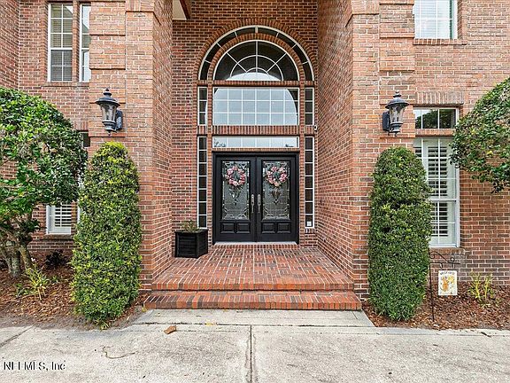 5th image of 24484 HARBOUR VIEW Drive