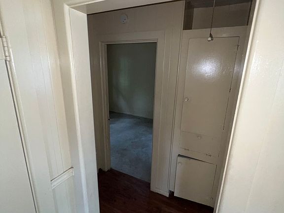4th image of 1830 Lyons St