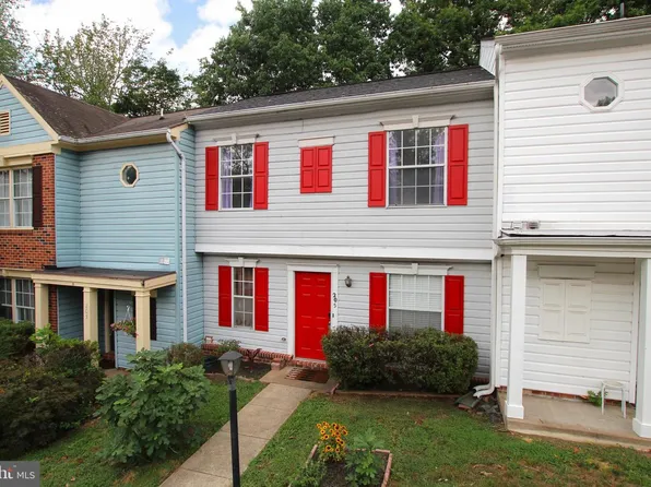 205 Wind Ridge Dr, Stafford, VA 22554