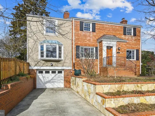 6111 27th St N, Arlington, VA 22207