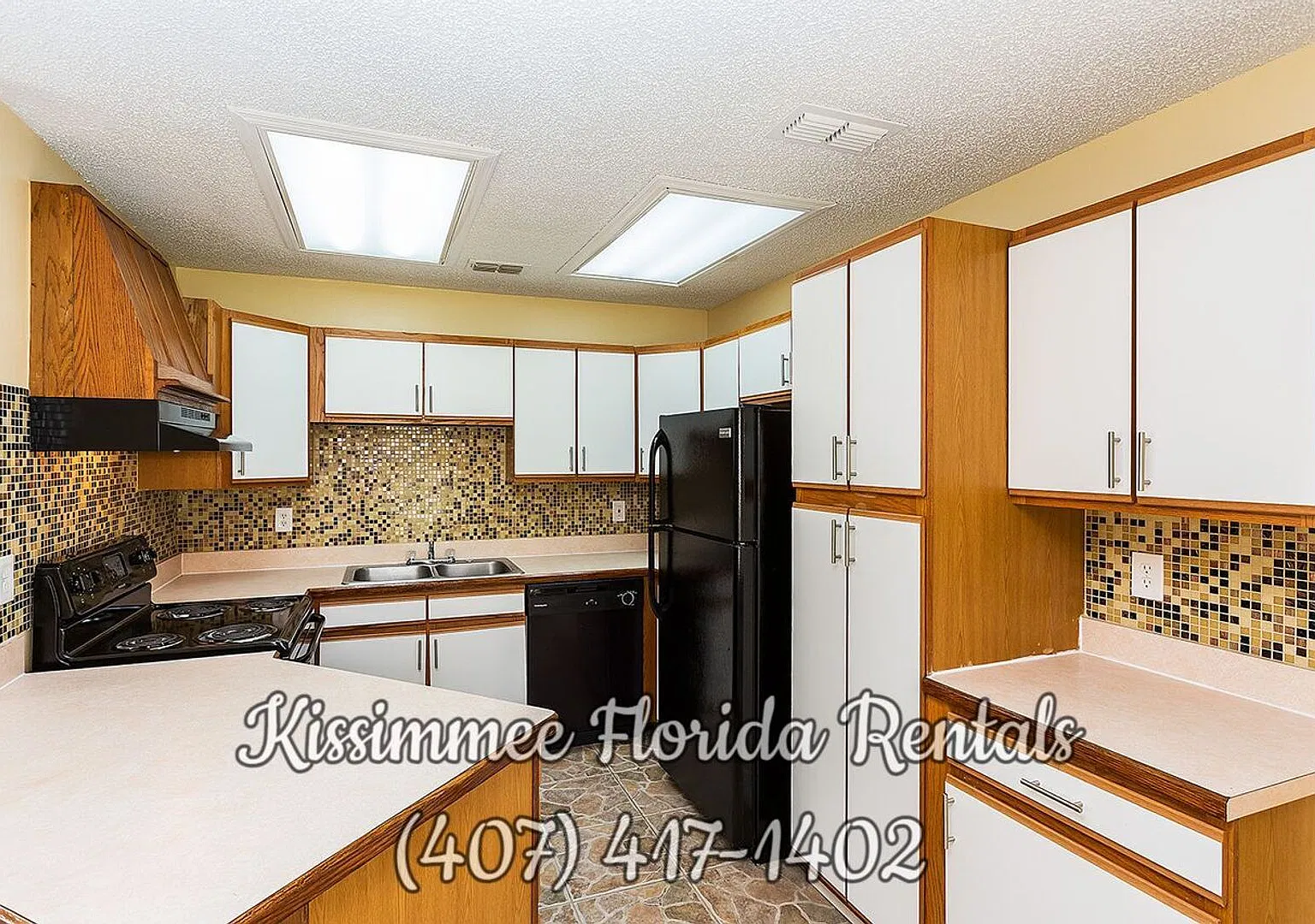 Beautiful house with 3 bedrooms and 2 bathrooms located in Poinciana, FL — Photo 1