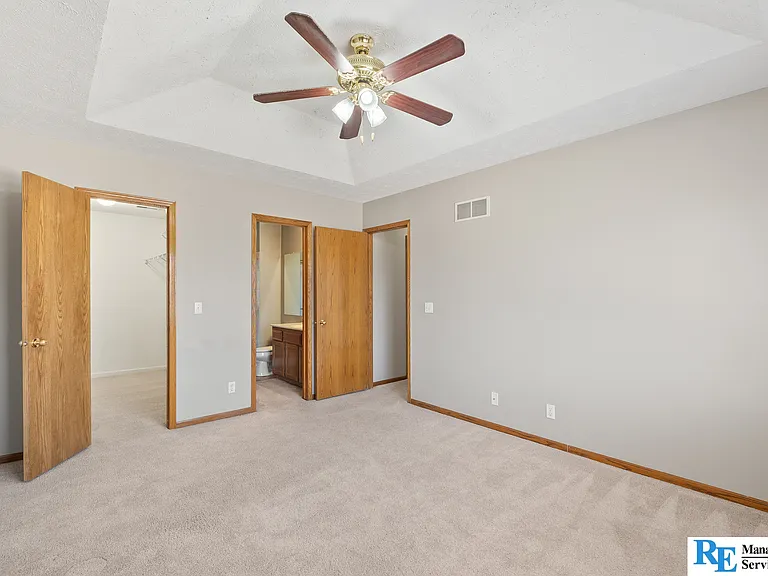 8920 N 81st Ave — Photo 18