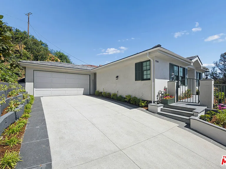 15201 McKendree Ave — Photo 3