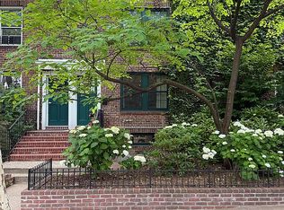 3913 48th St, Sunnyside, NY 11104