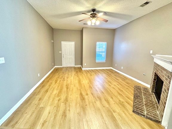 4th image of 10101 Mill Hill Ave