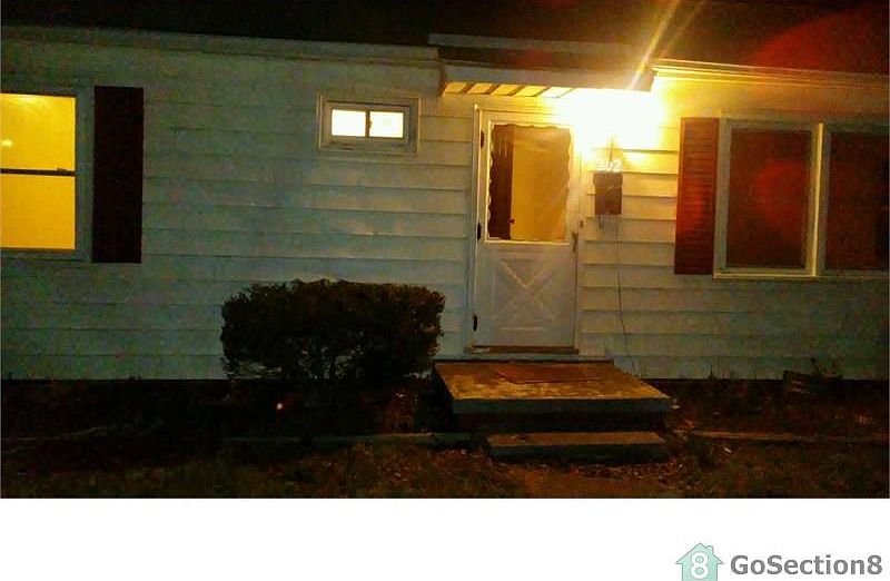 1st image of 202 Watson Dr