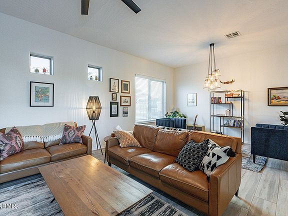 5th image of 1007 E BENRICH Drive