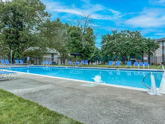 2nd image of 3616 W Tilghman St #513T