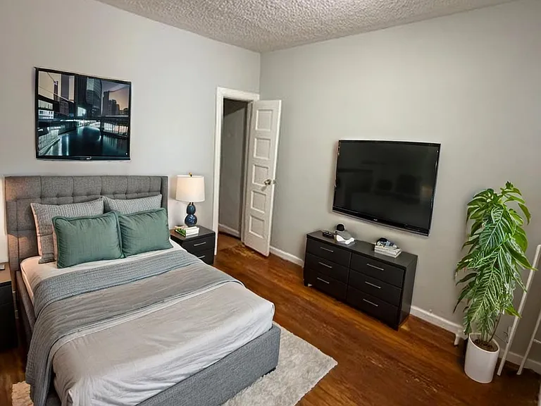5928 N Lawrence St — Photo 3