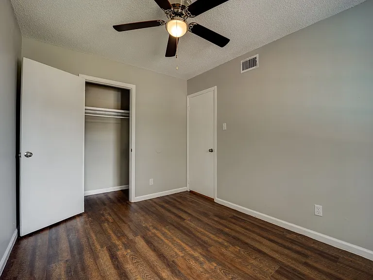 Mill Creek Apartments — Photo 42