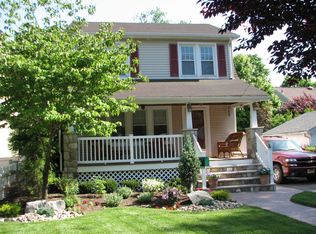 136 E Chestnut Ave, Metuchen, NJ 08840