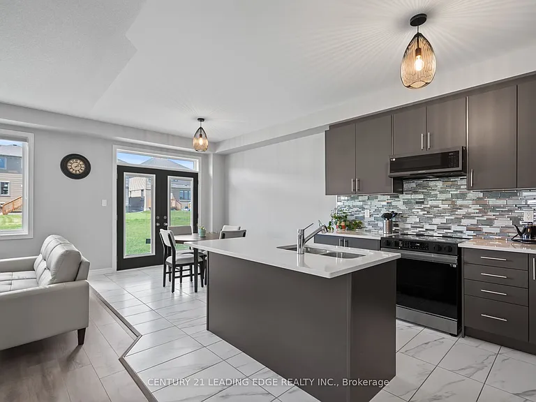 1097 Trailsview Ave — Photo 10