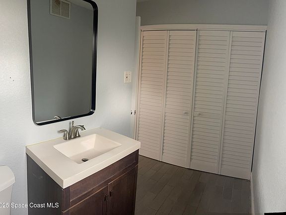 5th image of 6100 Ridgewood Ave APT 7
