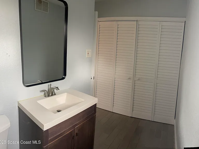 6100 Ridgewood Ave #7 — Photo 5
