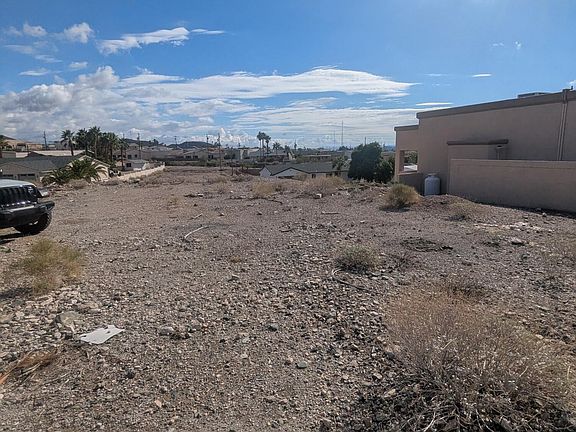 3rd image of 3665 El Dorado Ave N