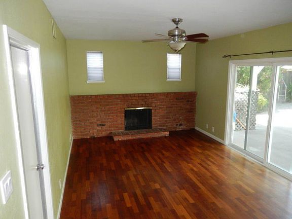 5th image of 4038 Jarvis Ave