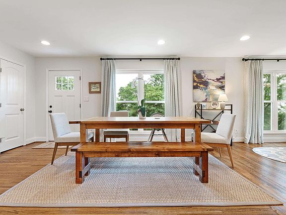 4th image of 1428 Ferncliff Cir