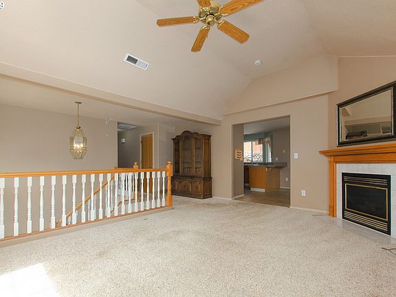 5th image of 11421 NW 8th Ct
