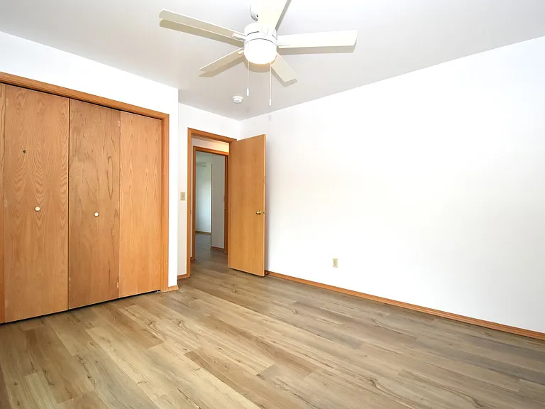 9 Michael Grove Ave — Photo 12