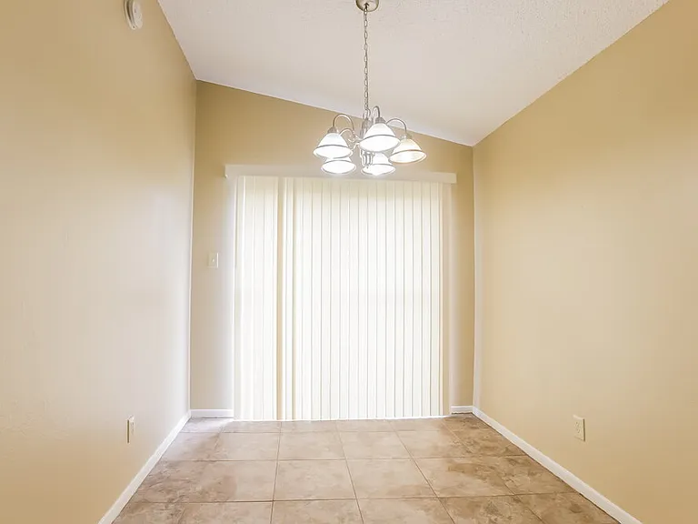7706 Ellis Dr — Photo 4