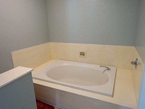 5th image of 1051 Galley Ln