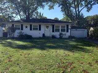 3886 Adrian Dr SE, Warren, OH
