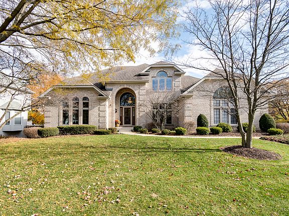 5th image of 2163 Canterbury Ln