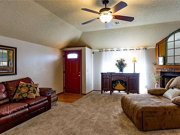 2nd image of 2134 Westmore Dr