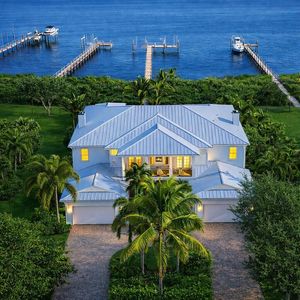 3042 NW Radcliffe Way, Palm City, FL, 34990