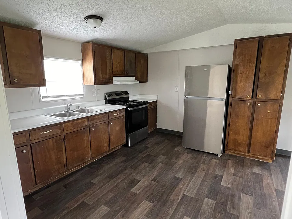 3219 Slash Pine Rd #5