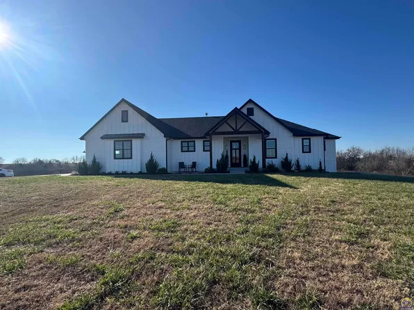 5605 NW Landon Rd, Topeka, KS 66618