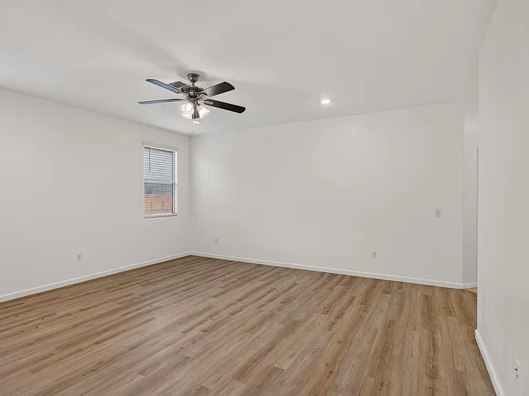 6845 E Camino Naife — Photo 5