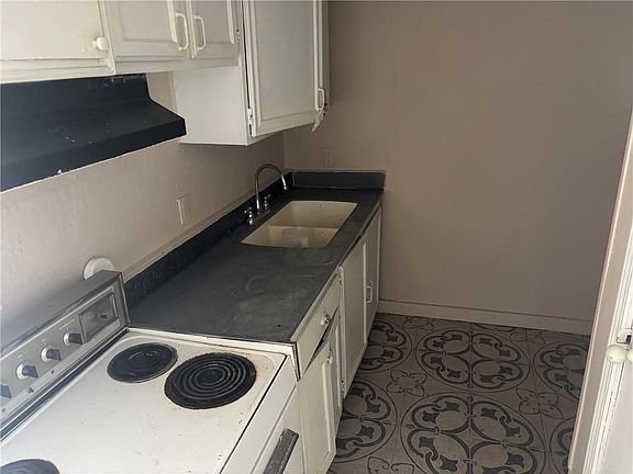 4th image of 1200 Aberdeen St