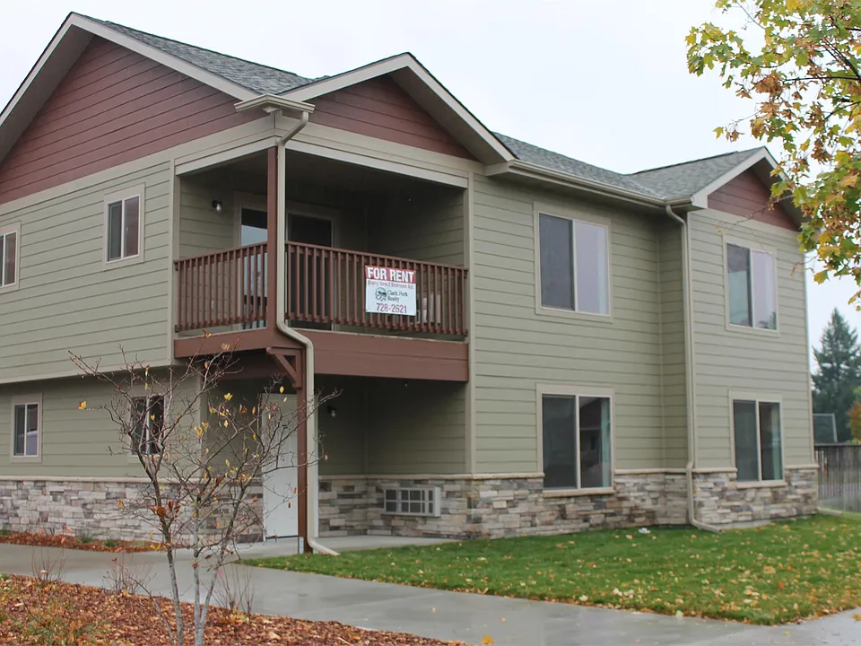 1410 Worden Ave #206