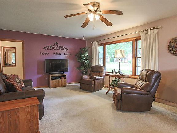 4th image of 2117 Valley High Dr